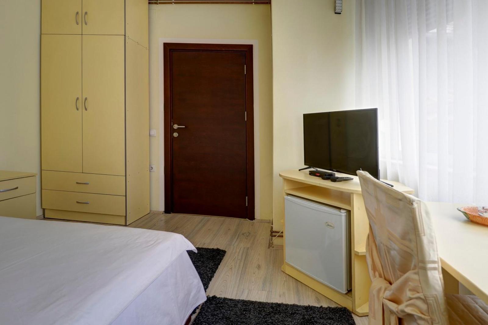 Hotel Perla Ldm Leskovac Лесковац Екстериор снимка
