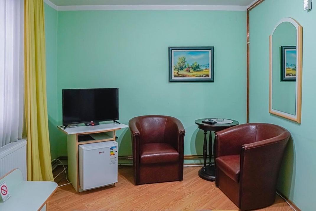Hotel Perla Ldm Leskovac Лесковац Екстериор снимка