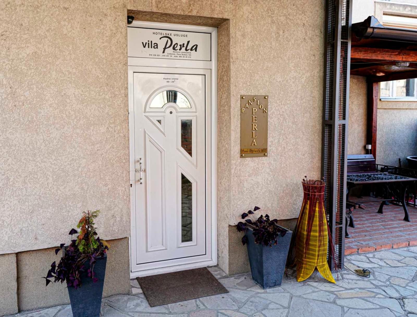 Hotel Perla Ldm Leskovac Лесковац Екстериор снимка